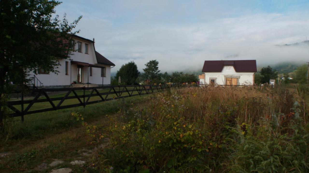 Отель U Dvori Podgorodtsy Экстерьер фото
